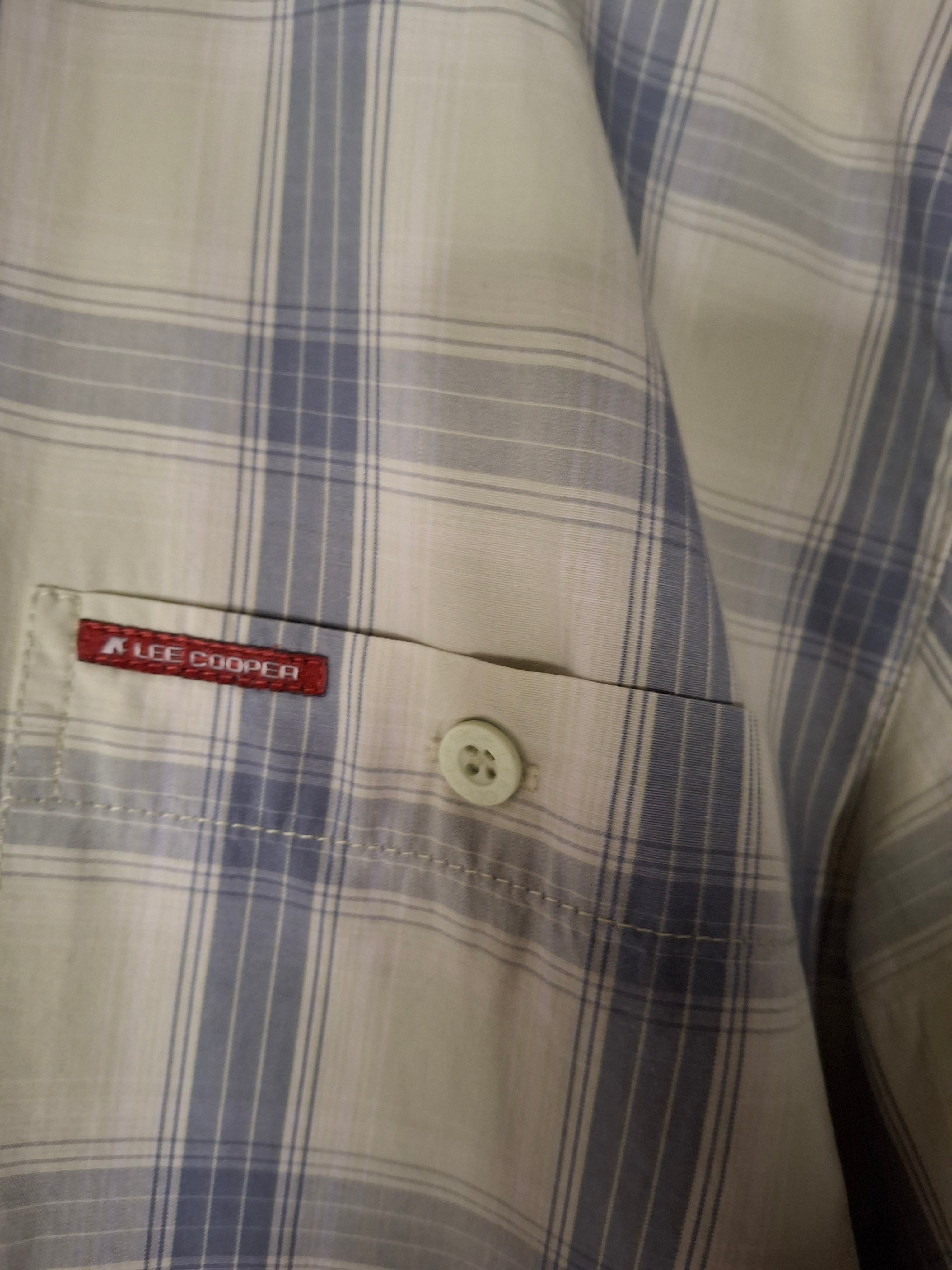 Chemise Homme à Carreaux Manches Courtes Lee Cooper  - Blanche, motis ananas- Taille S (36)