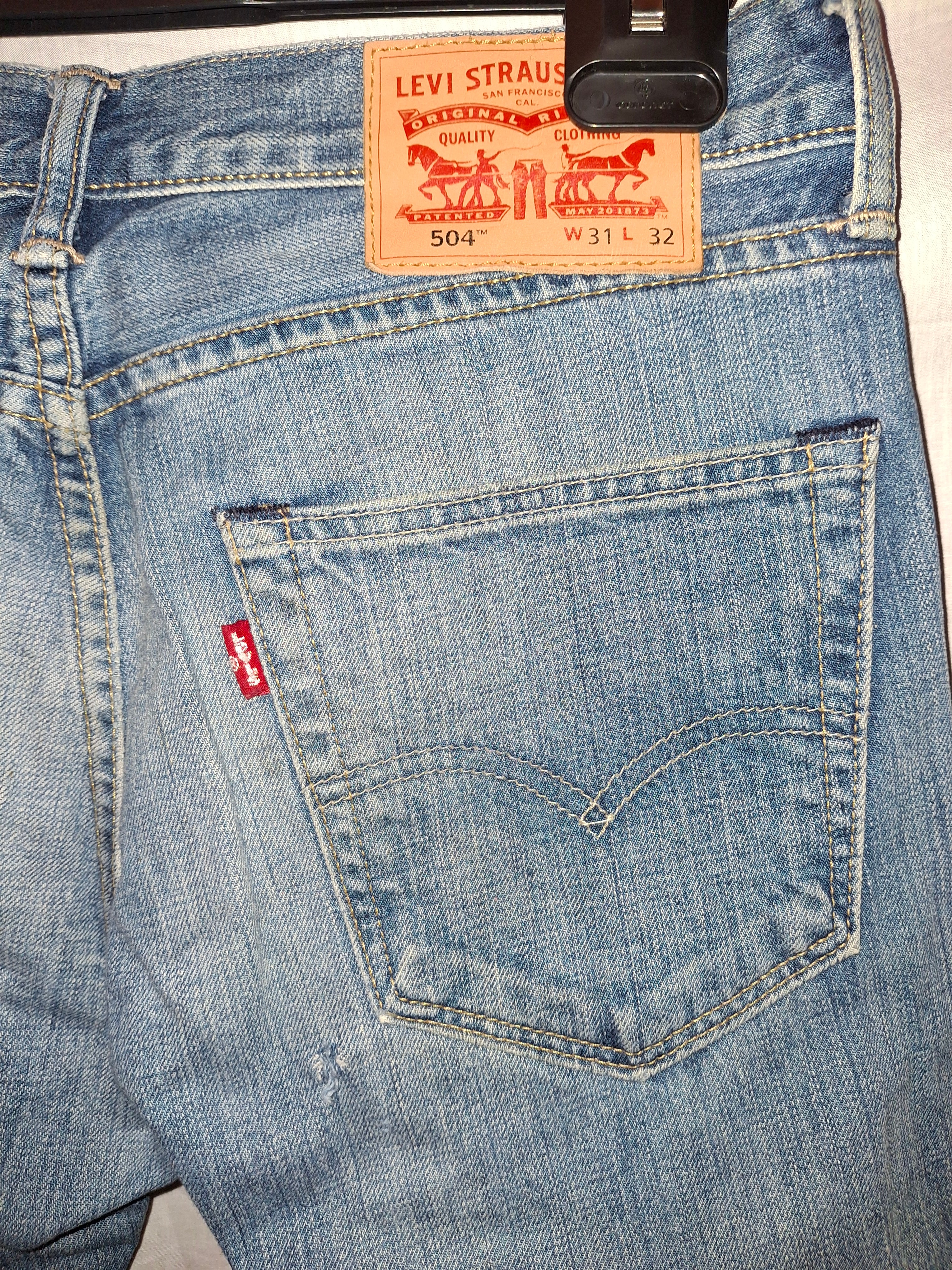Jean Levi’s 504 – Bleu - W31 L32 (convient pour un 40)