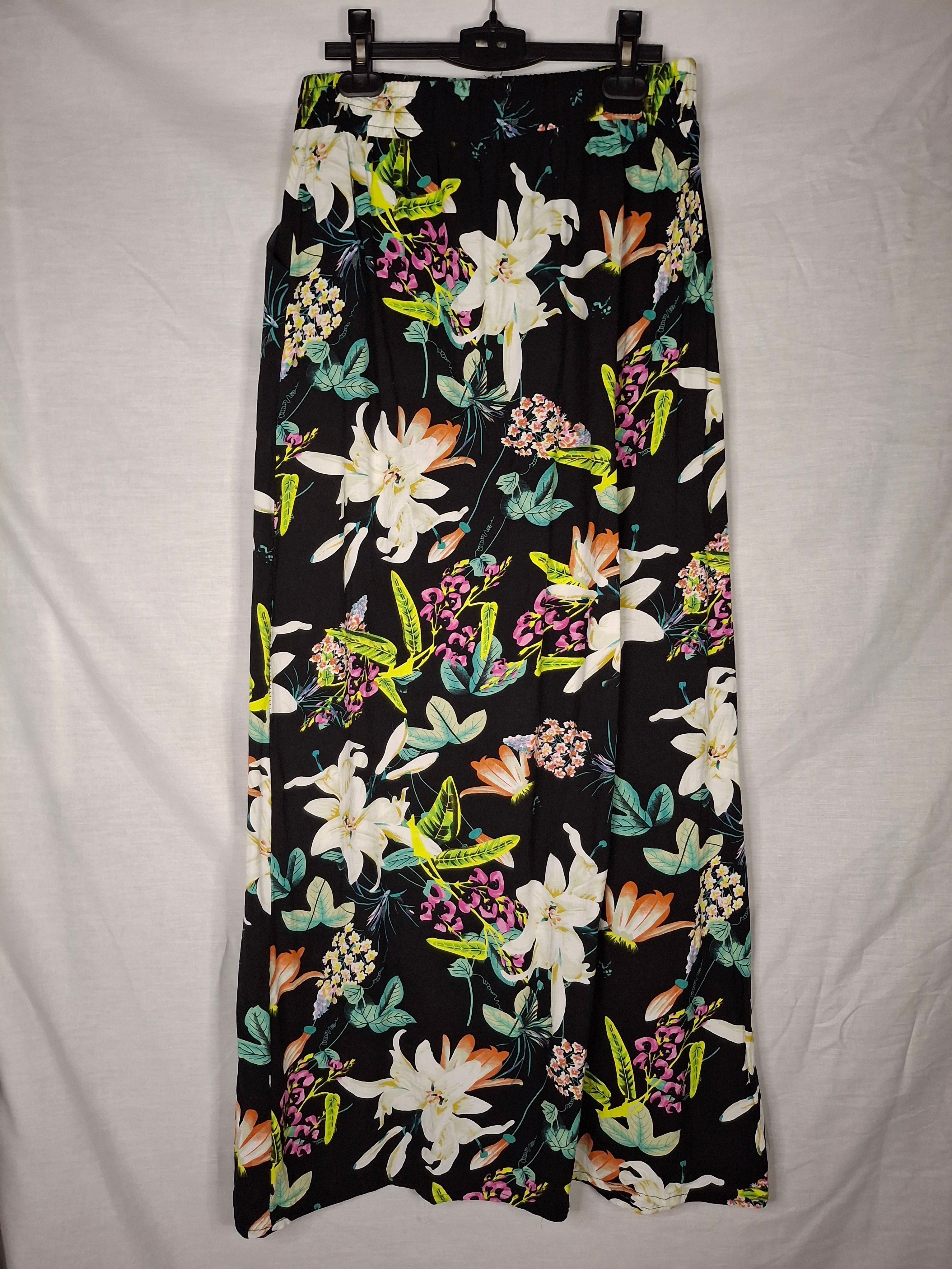 Jupe longue marque inconnue – noir avec motifs - Taille L (40)