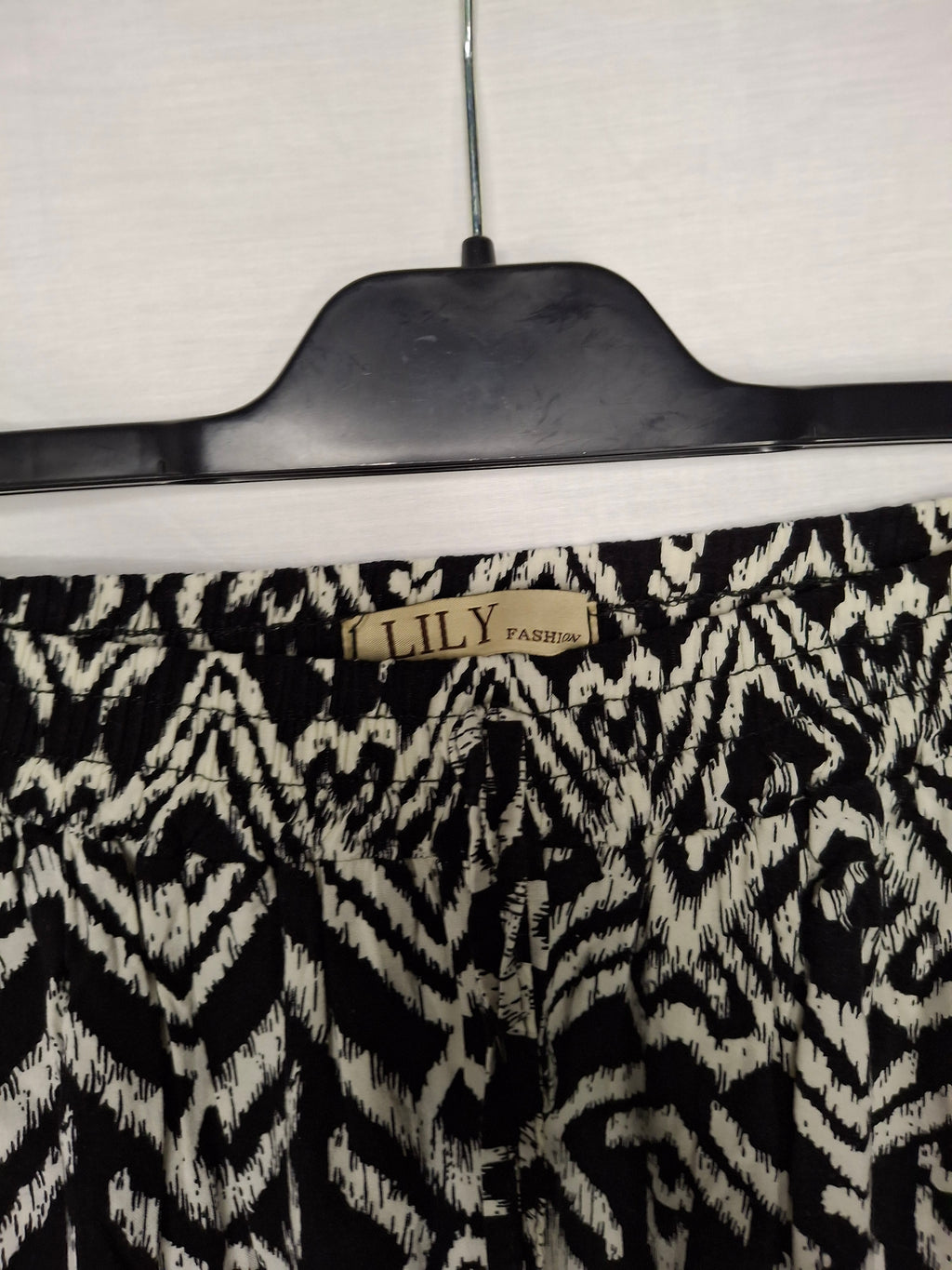 Pantalon Fluide LILY FASHION - Imprimé Graphique Noir & Blanc - Taille : M (38)