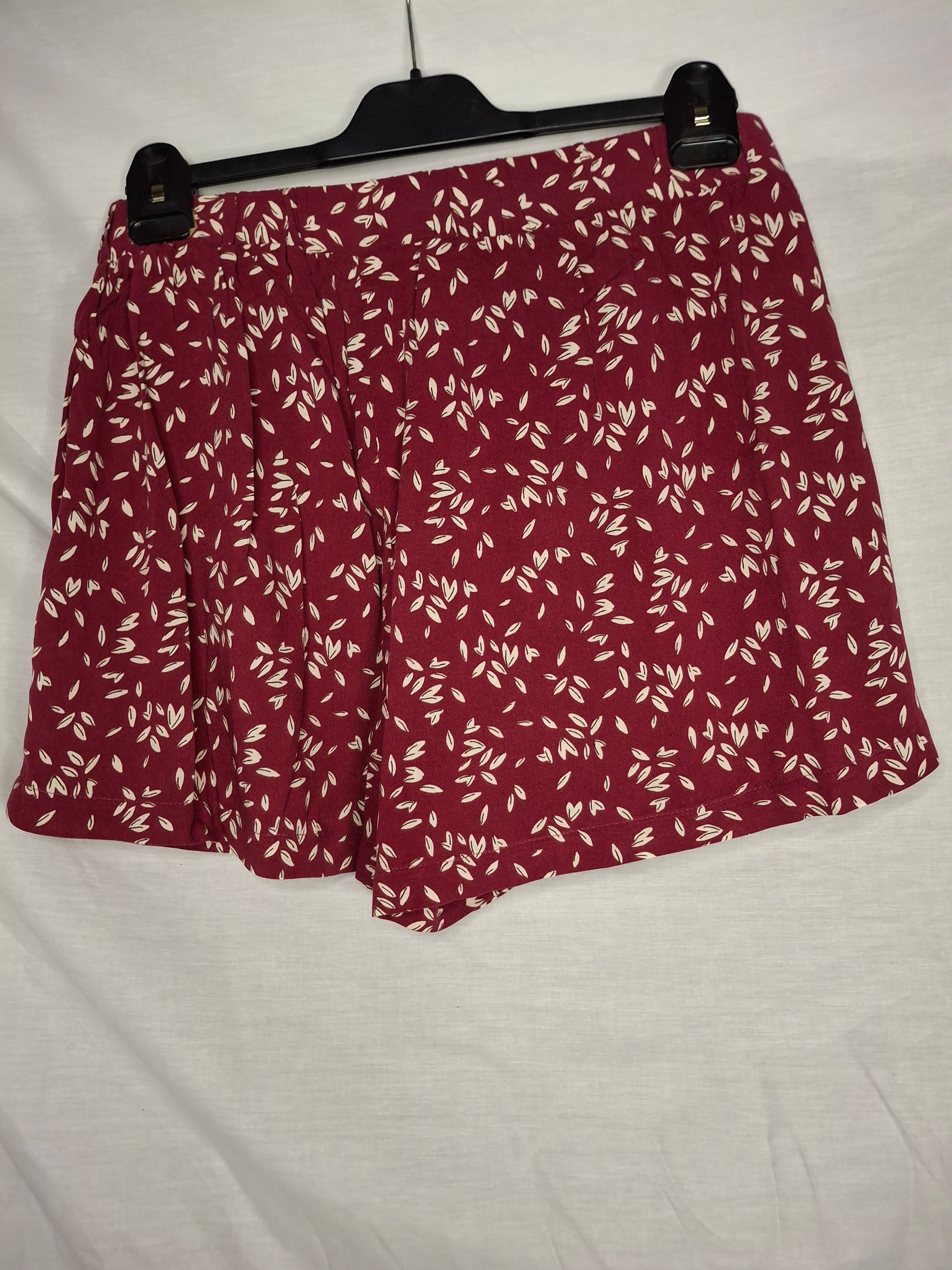 Short Fluide Camaïeu - Imprimé Feuilles Bordeaux   - Taille : L (40)
