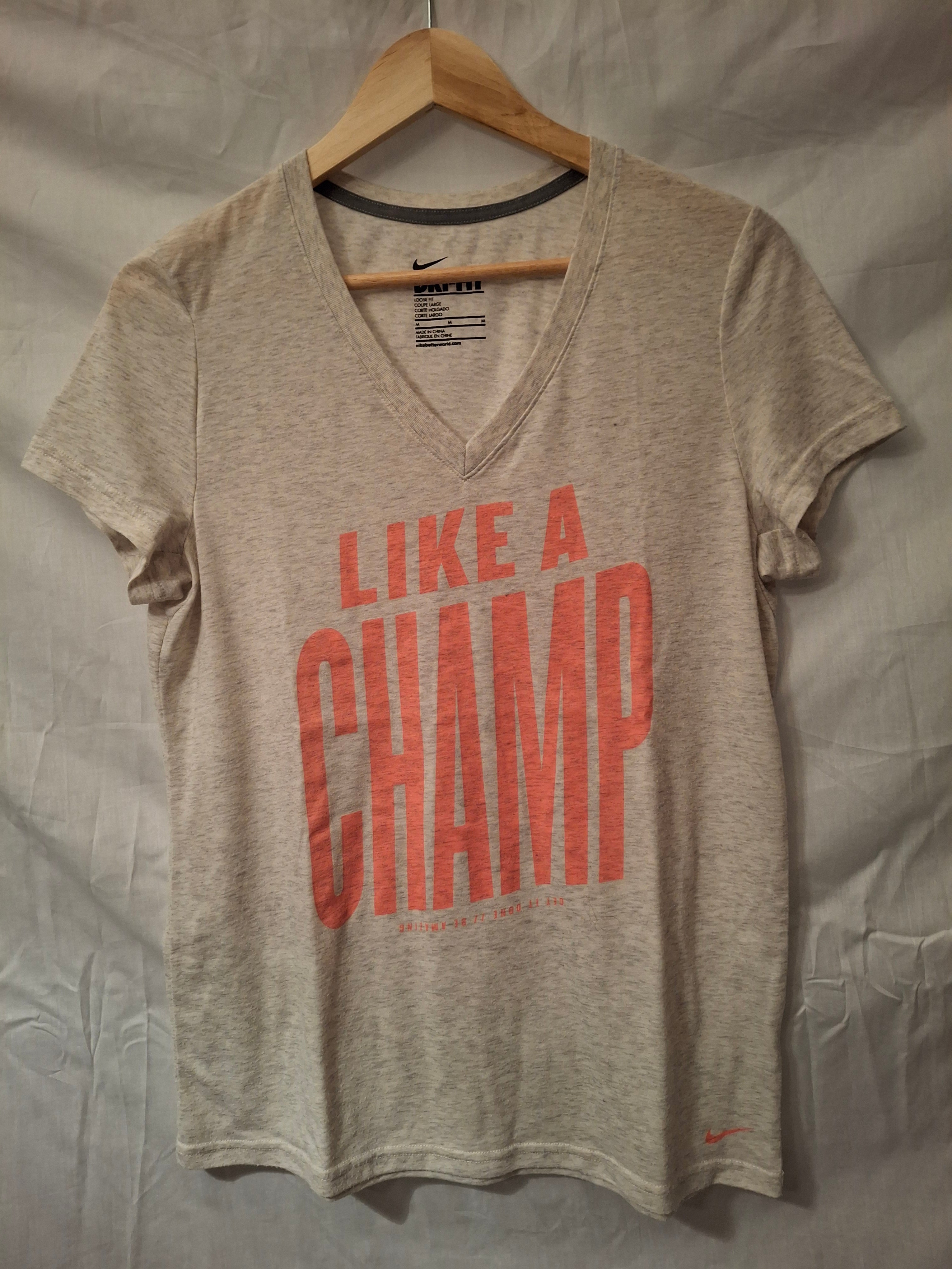 T-shirt femme nike - Gris, marquage rose - Taille : M (38)